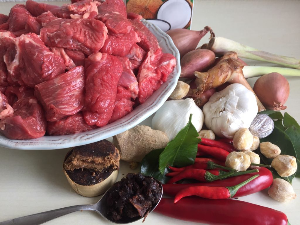 dit zijn ingrediënten om rendang rendang te maken