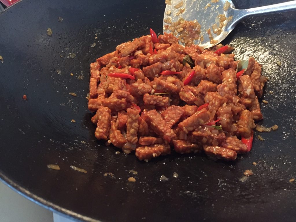 sambal tempe in de pan