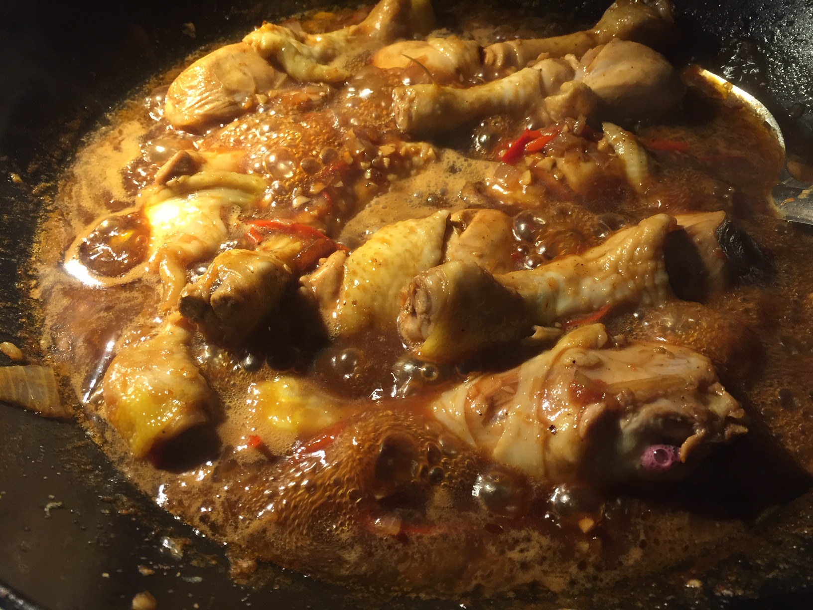 Ayam kecap: kip in zoete ketjapsaus | Recept - Indonesisch Koken