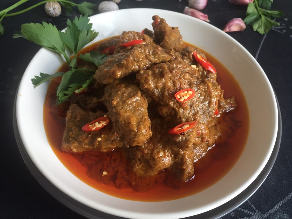 het recept om Indonesische rendang te maken