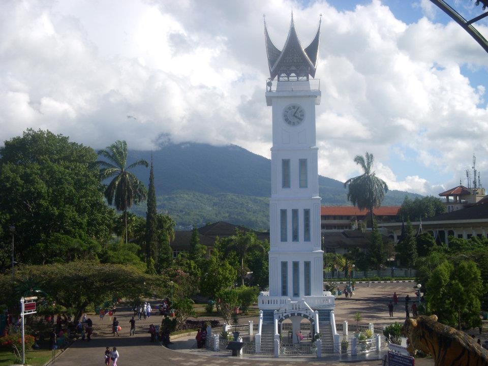 De klok in de stad Bukittinggi West-Sumatra