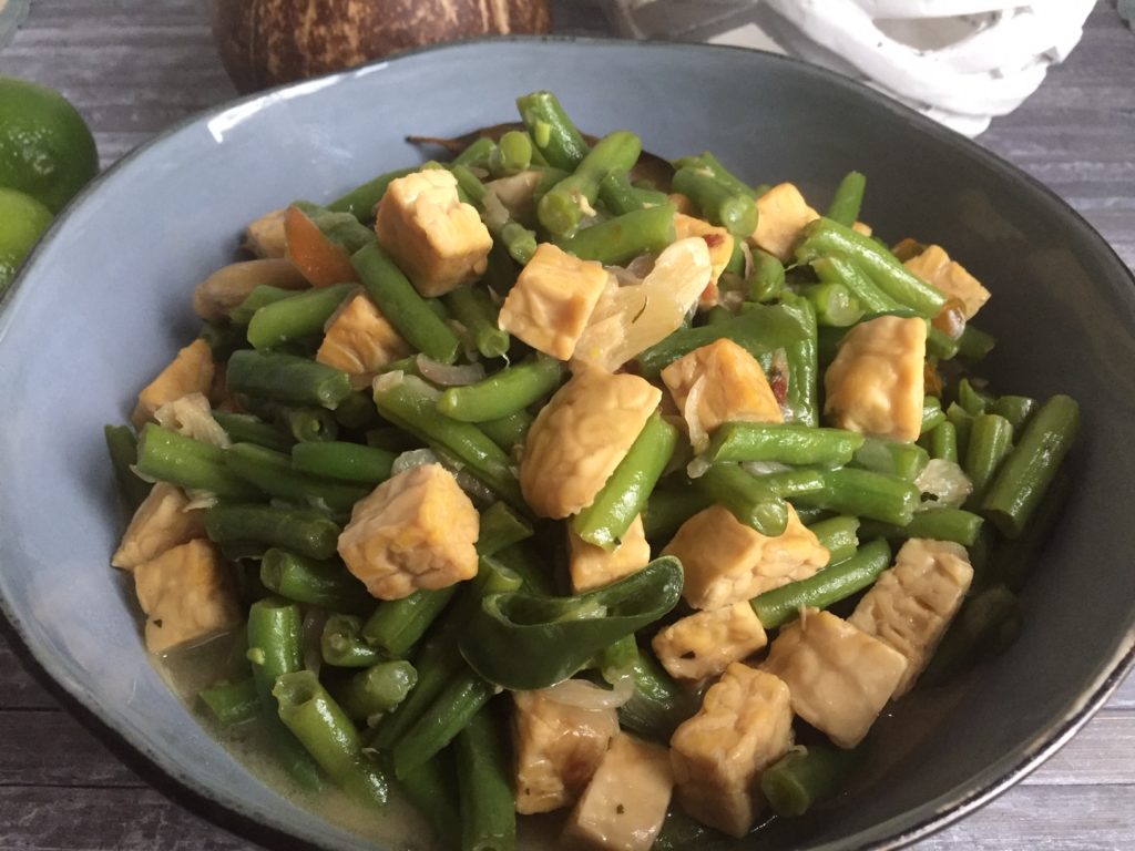 sayur lodeh tempe oftewel sajoer lodeh met tempé