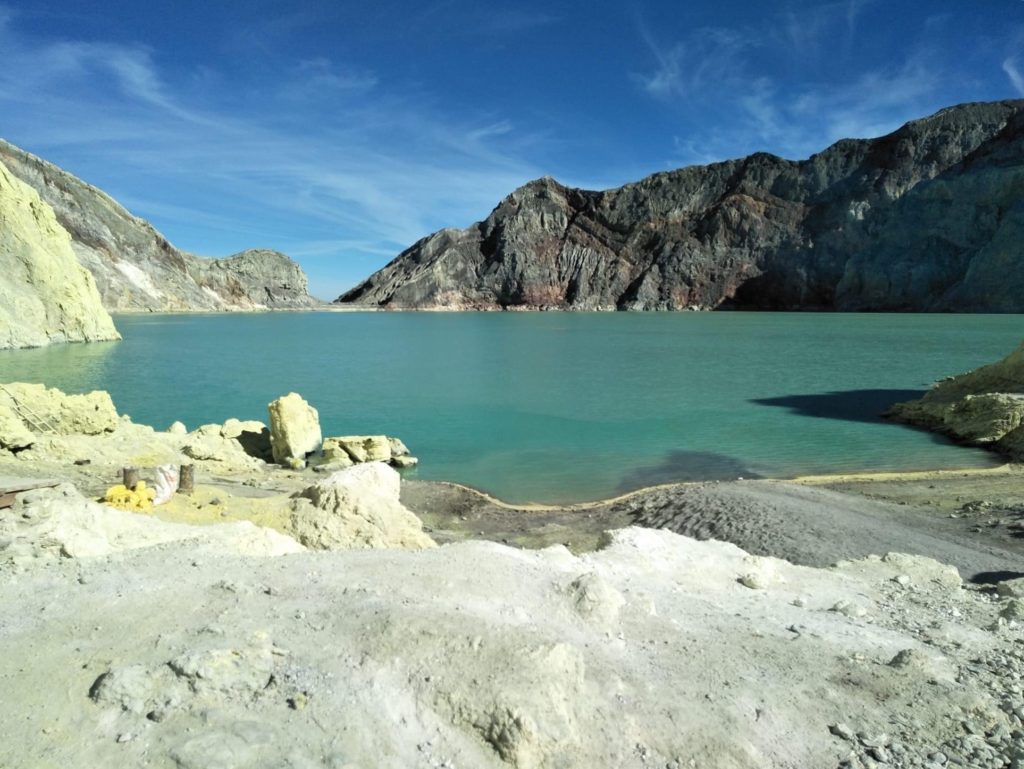 de krater van Kawah Ijen