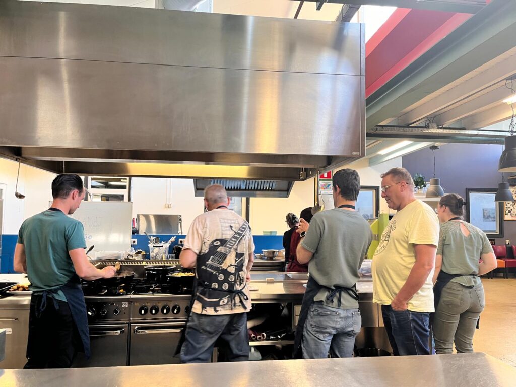 Gezellige Open kookworkshop 18 april bij indonesisch Koken in Weert